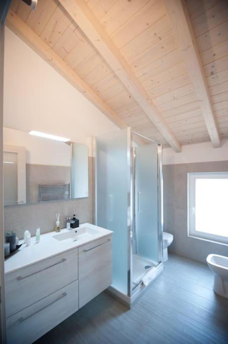 Casa Gemma - Big Family House With Free Parking Apartamento San Giovanni Lupatoto Exterior foto