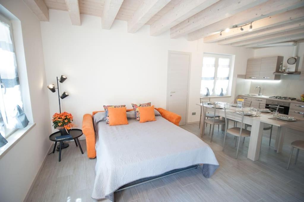 Casa Gemma - Big Family House With Free Parking Apartamento San Giovanni Lupatoto Exterior foto